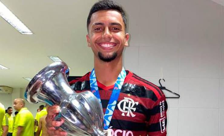 Pablo Maldini encaminha saída do Flamengo para atuar na Europa