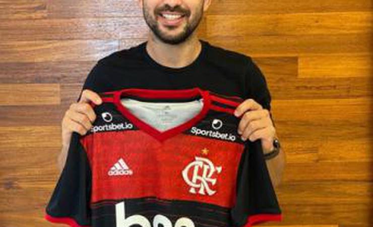 Everton Ribeiro faz sorteio por bebê com doença rara e na luta pelo medicamento mais caro do mundo