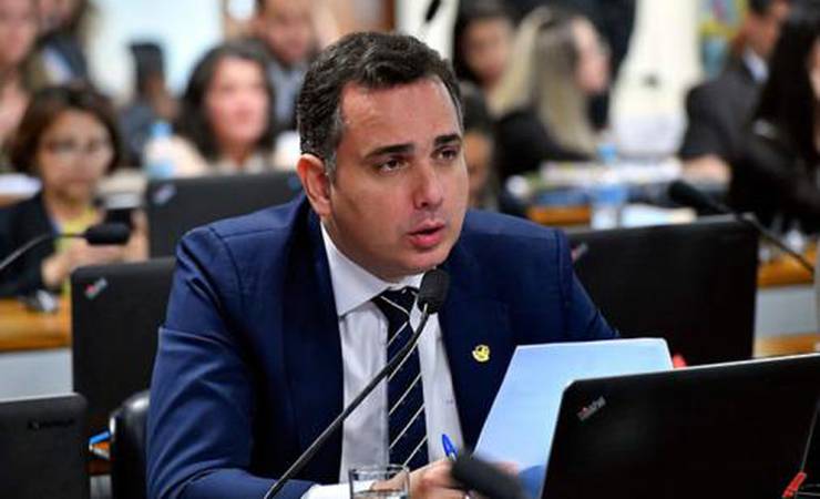 'O modelo atual de futebol, com raríssimas exceções, se exauriu', afirma o senador Rodrigo Pacheco