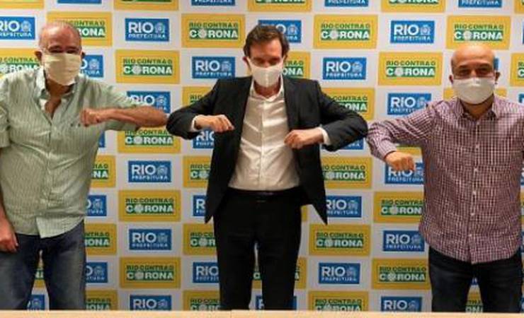 Crivella acena com retorno de clubes do Rio aos treinos na segunda-feira