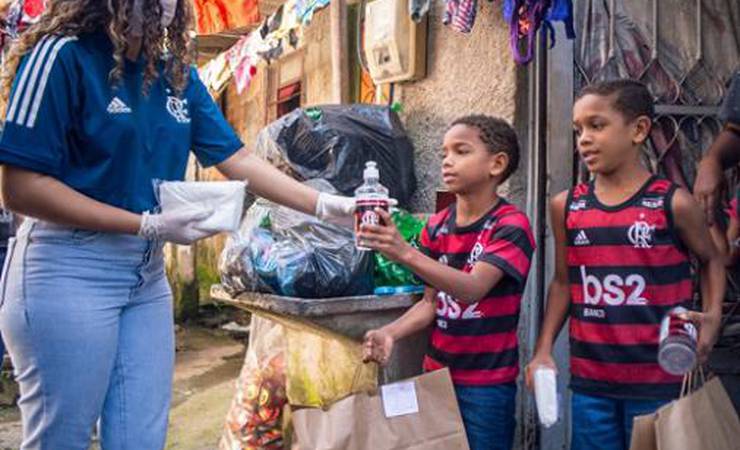 Campanha do Flamengo já atuou em 40 comunidades do Rio; veja números