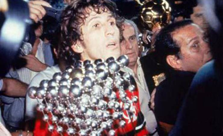 TV relembra a final do Brasileiro de 1983, o do tri do Flamengo