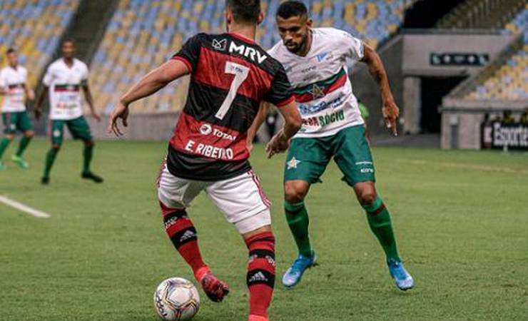 À espera da Amazon, Flamengo vê TIM sinalizar renovação do patrocínio