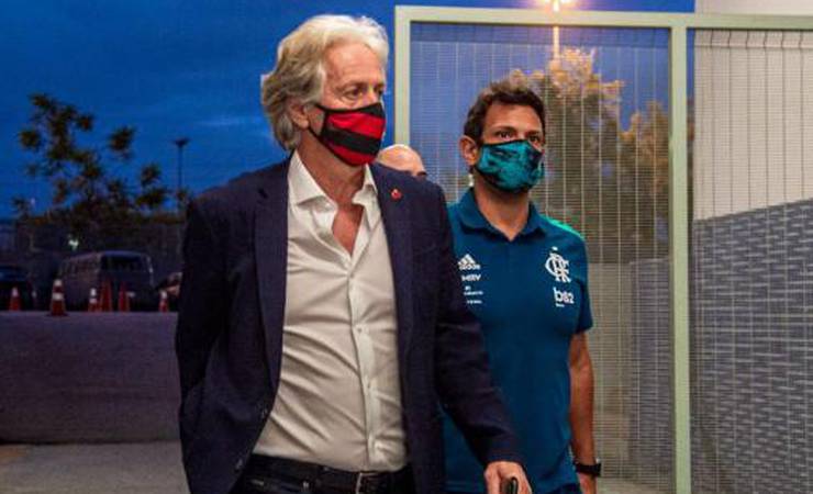 Jorge Jesus vê parada prejudicial ao Flamengo: 'Estava no caminho para a hegemonia no futebol brasileiro'