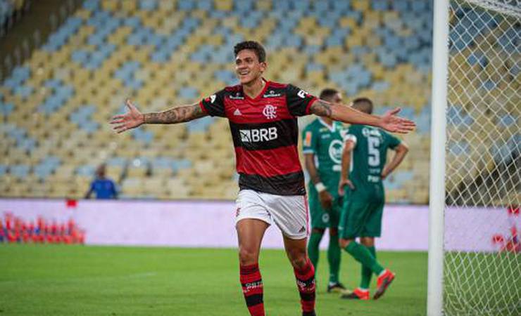 Flamengo oficializa à Fiorentina que irá exercer opção de compra de Pedro