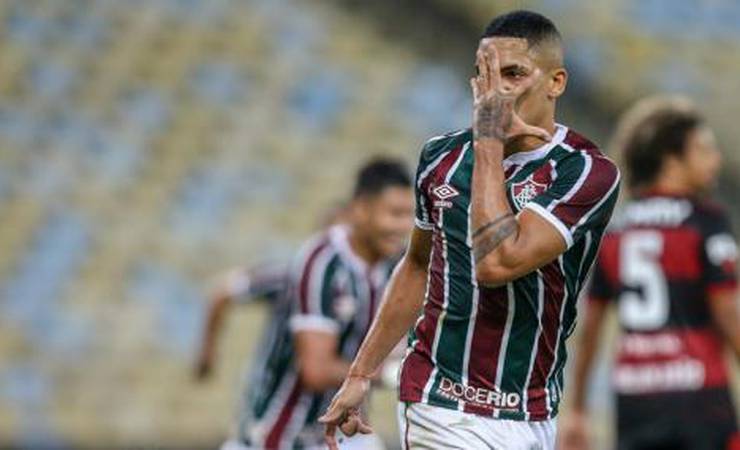 Gilberto rebate fala de Jesus, pede respeito ao Flu e diz: 'Quem sair inteiro fisicamente é privilegiado'