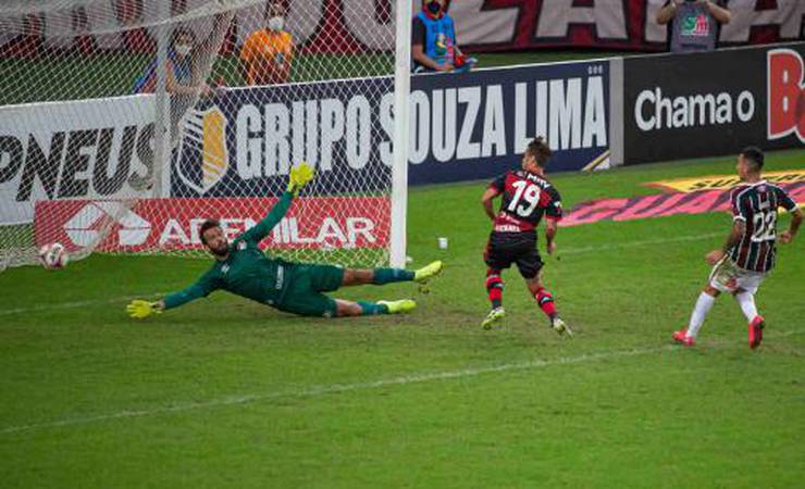 Assista aos bastidores da vitória do Flamengo sobre o Fluminense