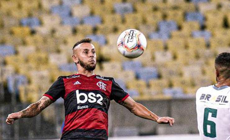 Luiz Gomes: 'Saída de Rafinha é uma vergonha para o Flamengo e o futebol brasileiro'