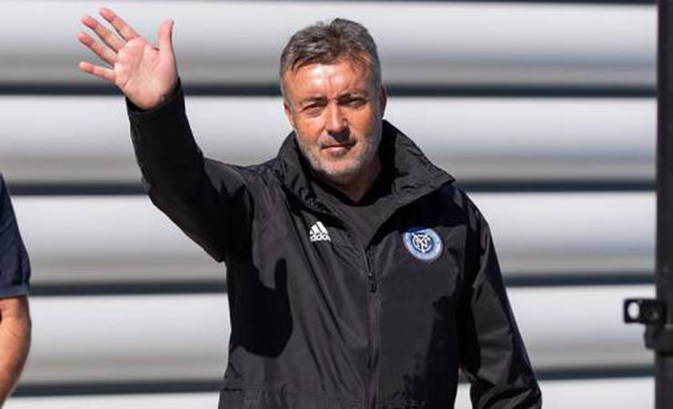 Domènec Torrent diz conhecer elenco e fala sobre notícias o ligando ao Flamengo