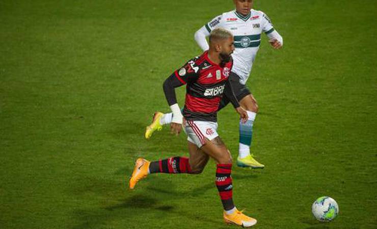 FlaTV exibe imagem dos primeiros minutos do jogo contra Coritiba