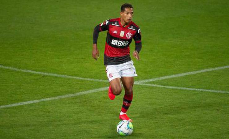 João Lucas tem lesão muscular constatada e deve desfalcar o Flamengo