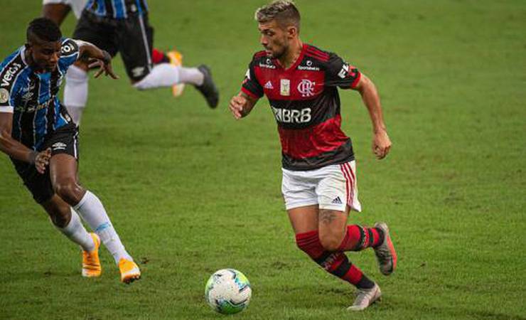 Arrascaeta diz ter recebido propostas da Europa, mas afirma: 'O melhor por agora é seguir no Flamengo'