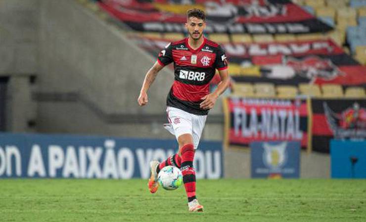 Gustavo Henrique supera críticas no Flamengo e se credencia à vaga de Arão contra o Inter; veja raio-x