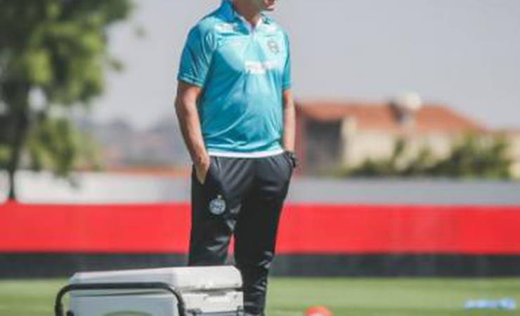Treinador Jorginho assina com o SBT para comentar mata-mata da Libertadores