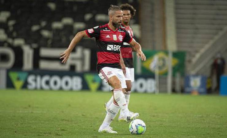 Após empate do Flamengo, Diego Ribas lamenta: 'Faltou concluir as chances em gol'