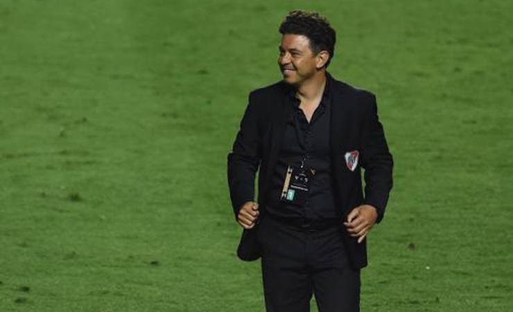 Torcedores do Flamengo invadem perfil de Marcelo Gallardo e pedem contratação do treinador