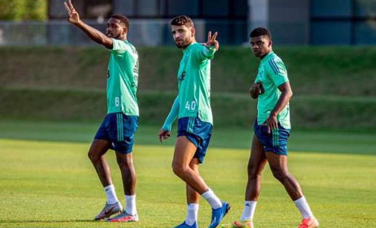 Pepê pediu rescisão com o Flamengo e tinha acerto com Botafogo, mas Rubro-Negro travou negociação