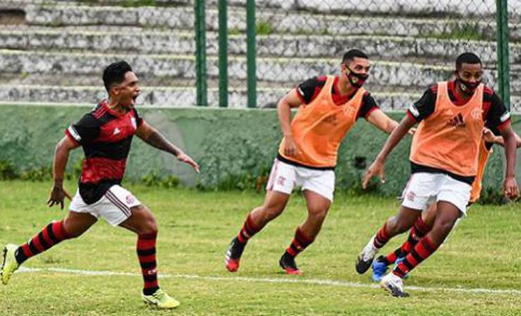 Flamengo marca de pênalti e vence a Cabofriense na estreia da Taça Rio Sub-20