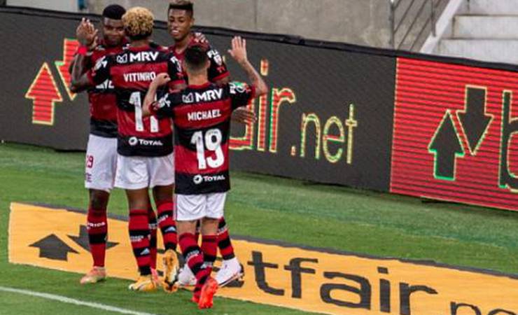 Dome cumpre missão na Libertadores, roda elenco e resgata contestados: 'Eu acredito neles'