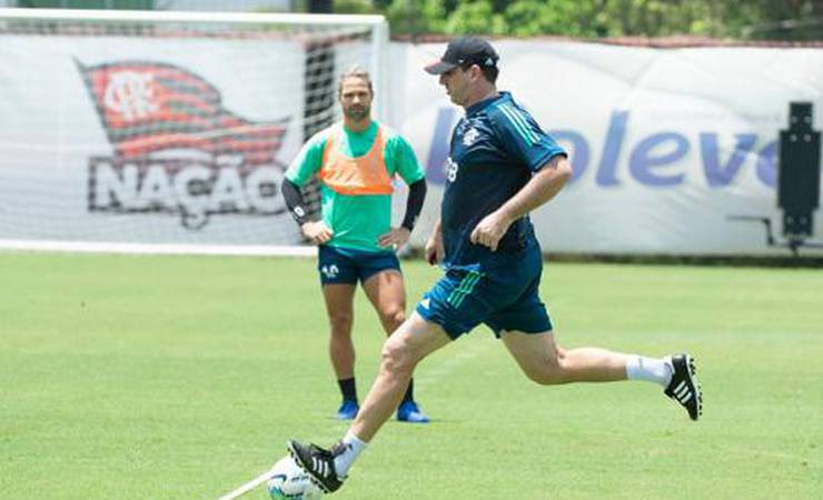 Com desfalques, Flamengo inicia preparação para duelo decisivo contra o São Paulo