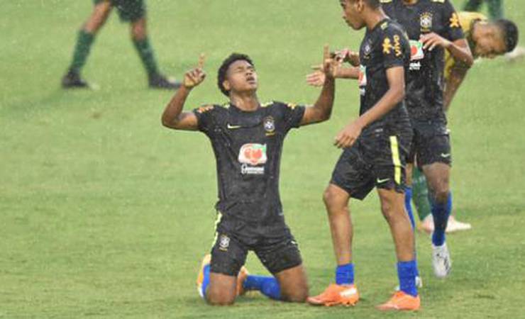 Meia-atacante celebra chamada para Seleção Sub-17: 'Fruto do trabalho que venho realizando no Flamengo'