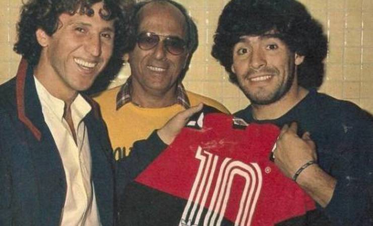 Zico se despede e enaltece Maradona: 'O maior da minha geração'
