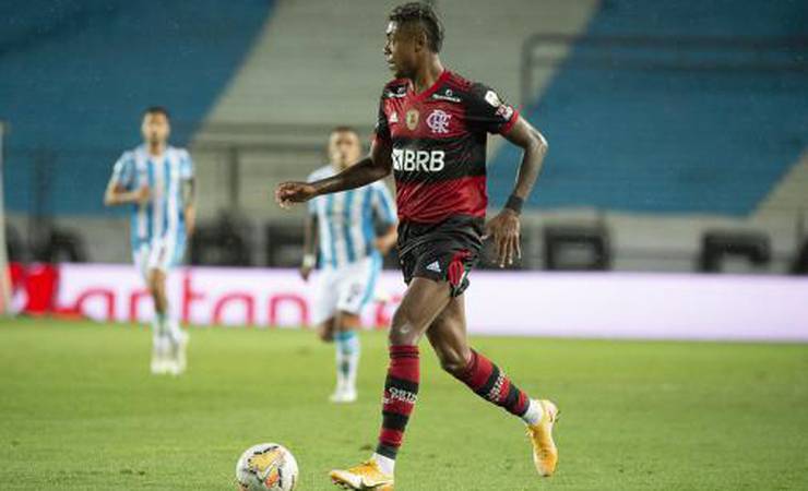 Mesmo sem torcida, Flamengo melhora aproveitamento em casa, e Bruno Henrique mira a classificação