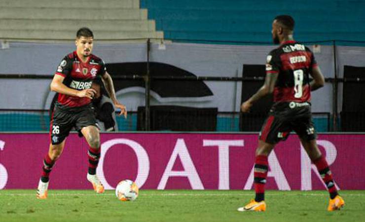 Thuler e Nathan são suspensos, e Flamengo é multado em R$ 64 mil por indisciplinas na Libertadores