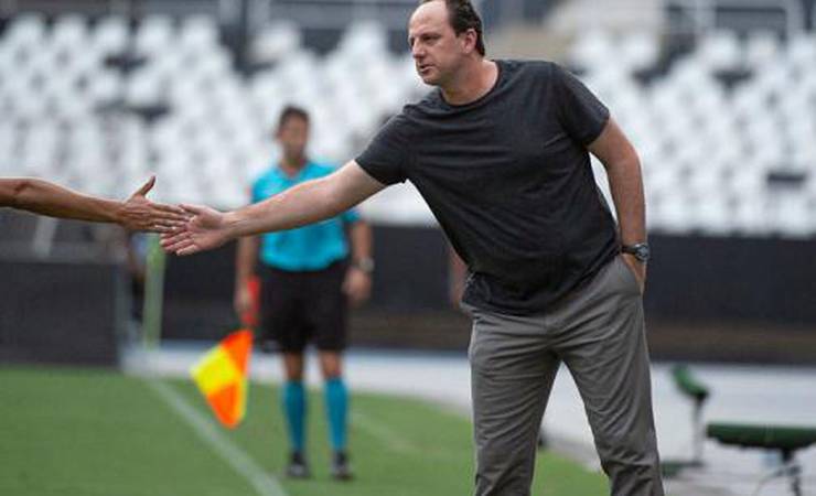 Ceni sai em defesa de Gustavo Henrique e mostra alívio com vitória: 'Era mais do que necessária'