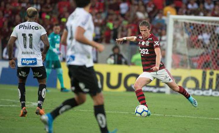 Defensor do Flamengo alerta para duelo com Marinho: 'Jogador mais difícil de marcar no Brasil'