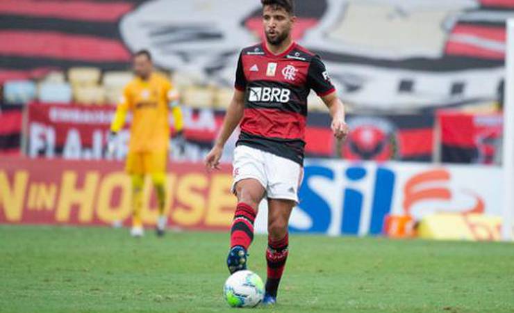 Após aval de Rogério Ceni, Pepê acerta permanência no Flamengo