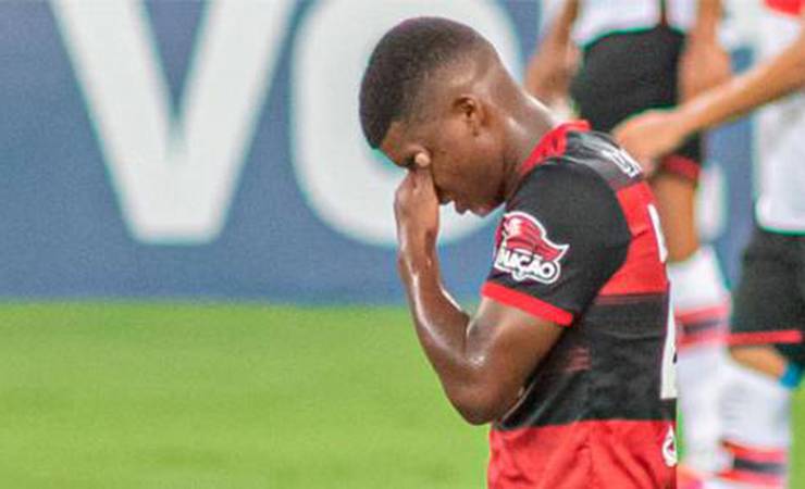 Eric Faria diz que venda de Lincoln é um 'erro tremendo' e Flamengo está 'doando o jogador'