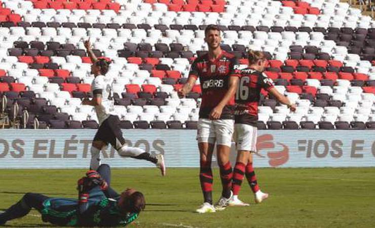 Vina brilha, Ceará vence no Maraca e aumenta pressão sobre o Flamengo