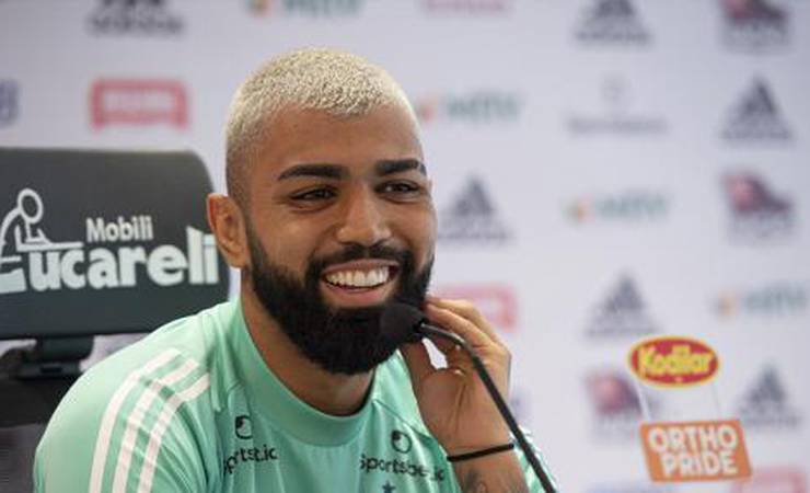 Gabigol dá risada ao responder sobre 'panelas' no Flamengo; assista