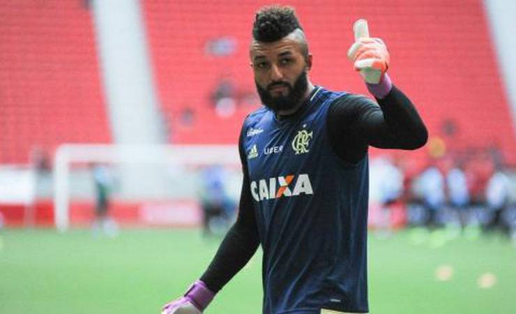 Alex Muralha fala sobre críticas recebidas na época de Flamengo: 'Me colocaram como um criminoso'