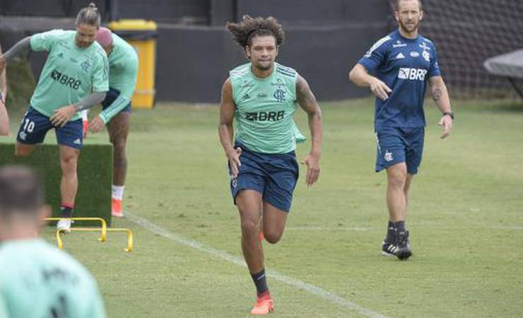 Willian Arão tem 'chance mínima' de enfrentar o Internacional no domingo