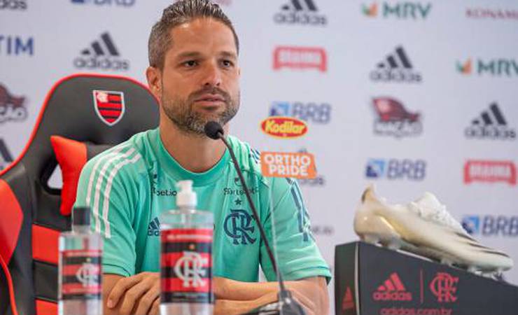 Diego reitera respeito por Abel Braga antes de decisão pelo Flamengo: 'Vai ser um prazer reencontrá-lo'