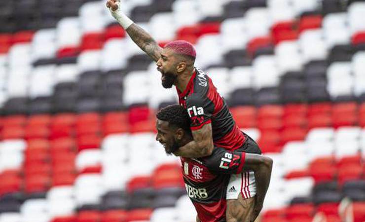 'Até a última gota de suor': Elenco do Flamengo se manifesta nas redes sociais após vitória sobre o Inter