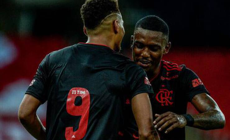 Após vitória do Flamengo, Ramon e Matheuzinho destacam parceria com Muniz: 'Já fizemos muitos gols assim'