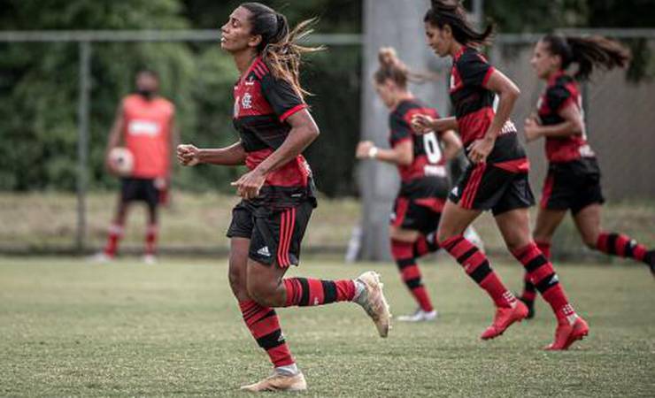 Flamengo aplica goleada de dois dígitos e encaminha título da Taça Guanabara Feminina