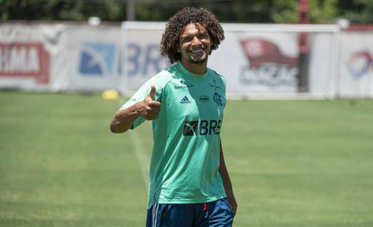 Aniversariante, Willian Arão exerce liderança e é inspiração no Flamengo