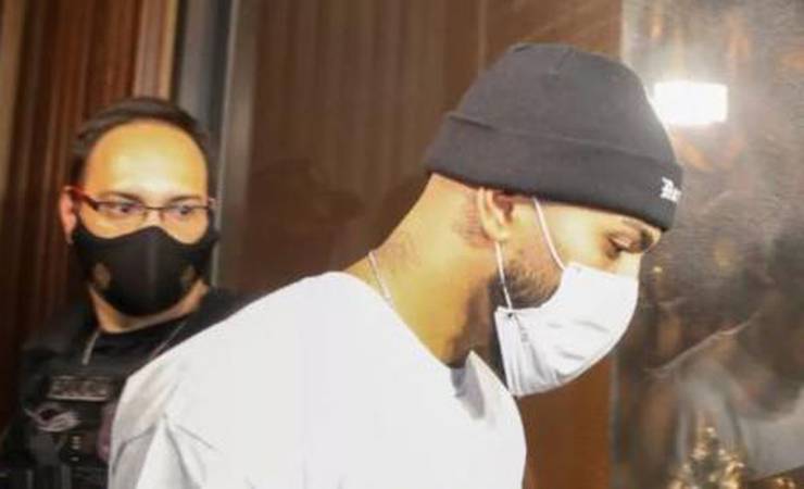 Após Gabigol pagar R$ 110 mil, Justiça extingue processo contra atacante do Flamengo
