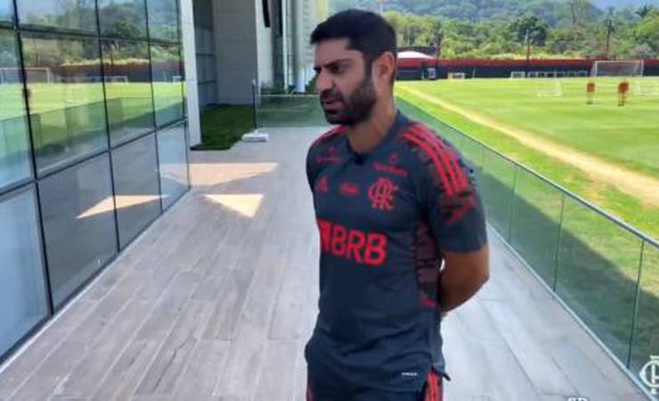 Médico do Flamengo elogia condição física dos atletas na reapresentação e fala sobre exames da Covid-19