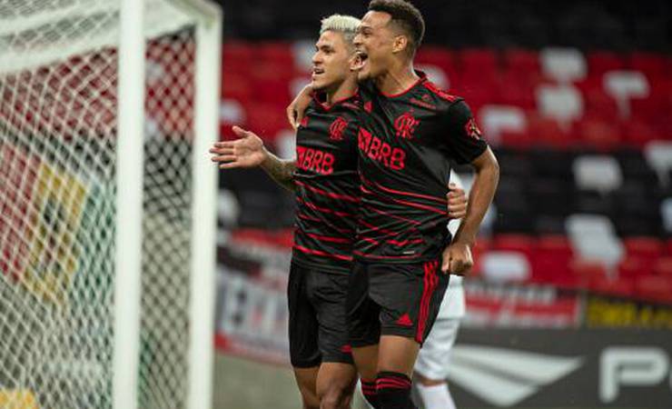 Atacantes do Flamengo vibram com golaços e analisam vitória para 'dar ritmo' ao 'elenco de craques'