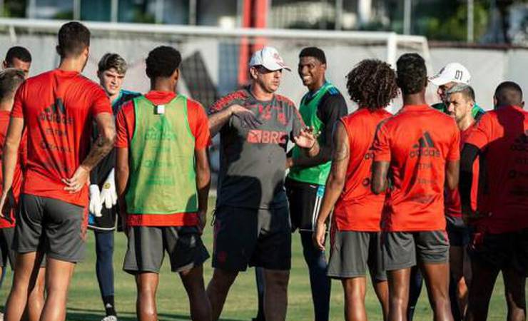Com elenco principal de volta, Flamengo divulga relacionados para encarar o Bangu; veja lista completa