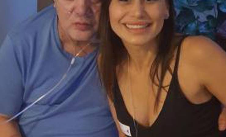 Recuperando-se da Covid-19, Branco deve deixar hospital ainda nesta semana; esposa comemora melhora