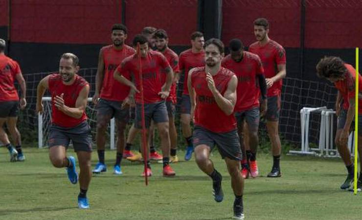 Com Rodrigo Caio de volta, Flamengo divulga relacionados para encarar o Madureira; veja lista