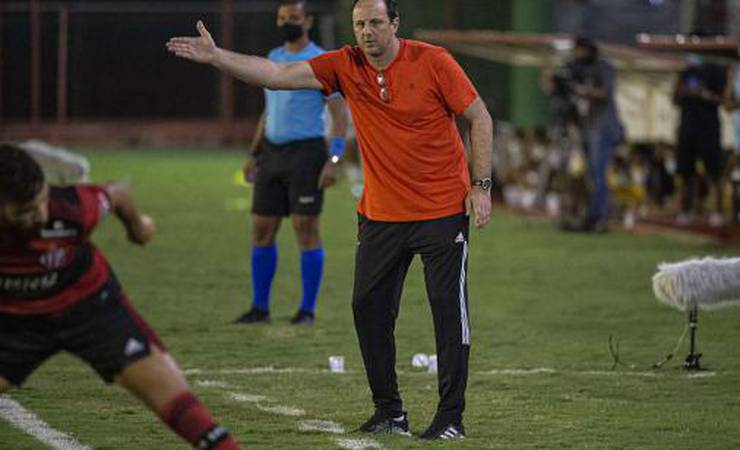 Ceni revela desconforto de Rodrigo Caio e projeta estreia do Flamengo na Liberta: 'Faremos um grande jogo'