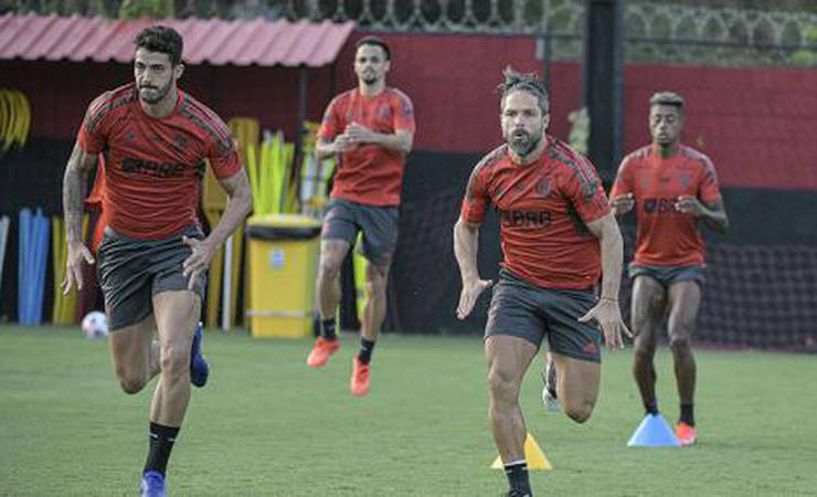Flamengo joga contra o La Calera para se isolar na Libertadores e fechar mês marcado por dois títulos