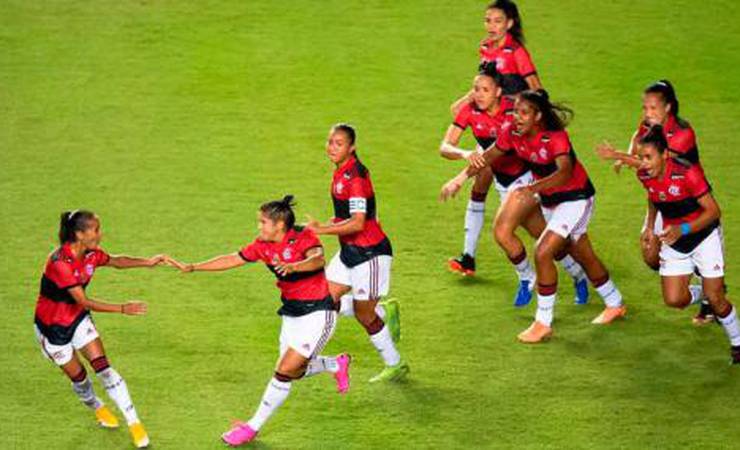 Heroína do Flamengo na última rodada, Raquelzinha projeta próximo duelo: 'Vamos impor o nosso ritmo'